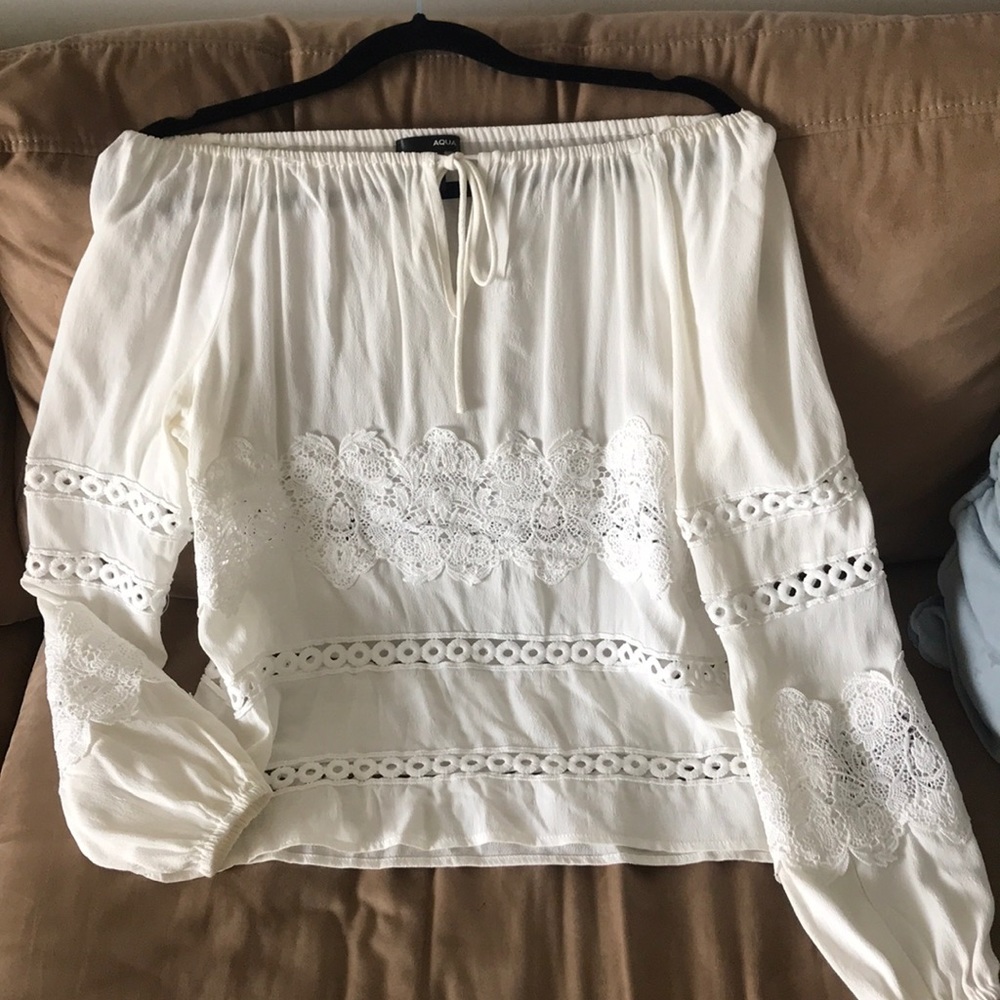 Worn once White Lace Off the Shoulder Top